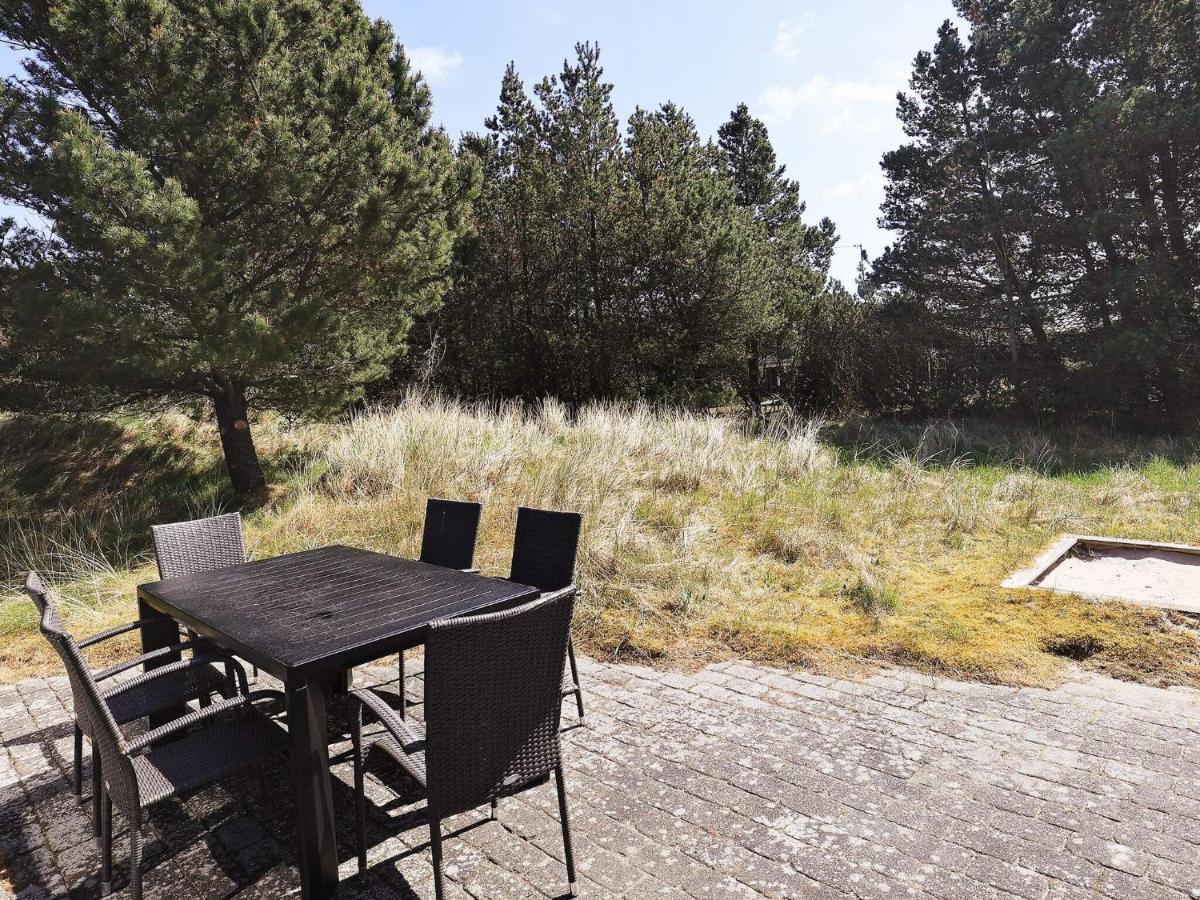 8 Person Holiday Home In Bl Vand Blåvand Eksteriør billede